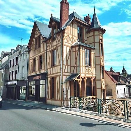 Logis Hotel La Maison A Pan De Bois Vierzon Zewnętrze zdjęcie