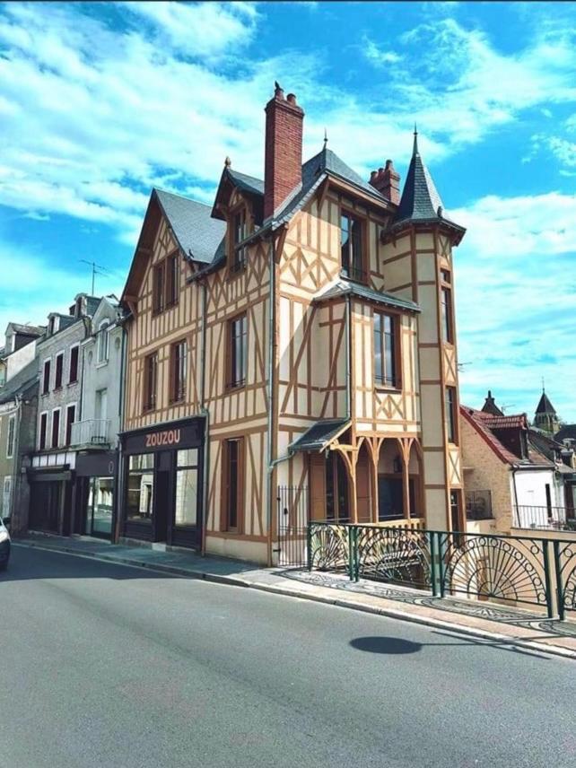 Logis Hotel La Maison A Pan De Bois Vierzon Zewnętrze zdjęcie