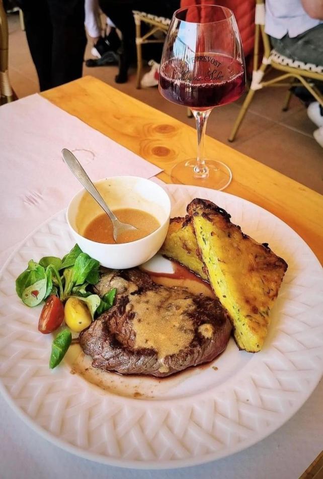 Logis Hotel La Maison A Pan De Bois Vierzon Zewnętrze zdjęcie