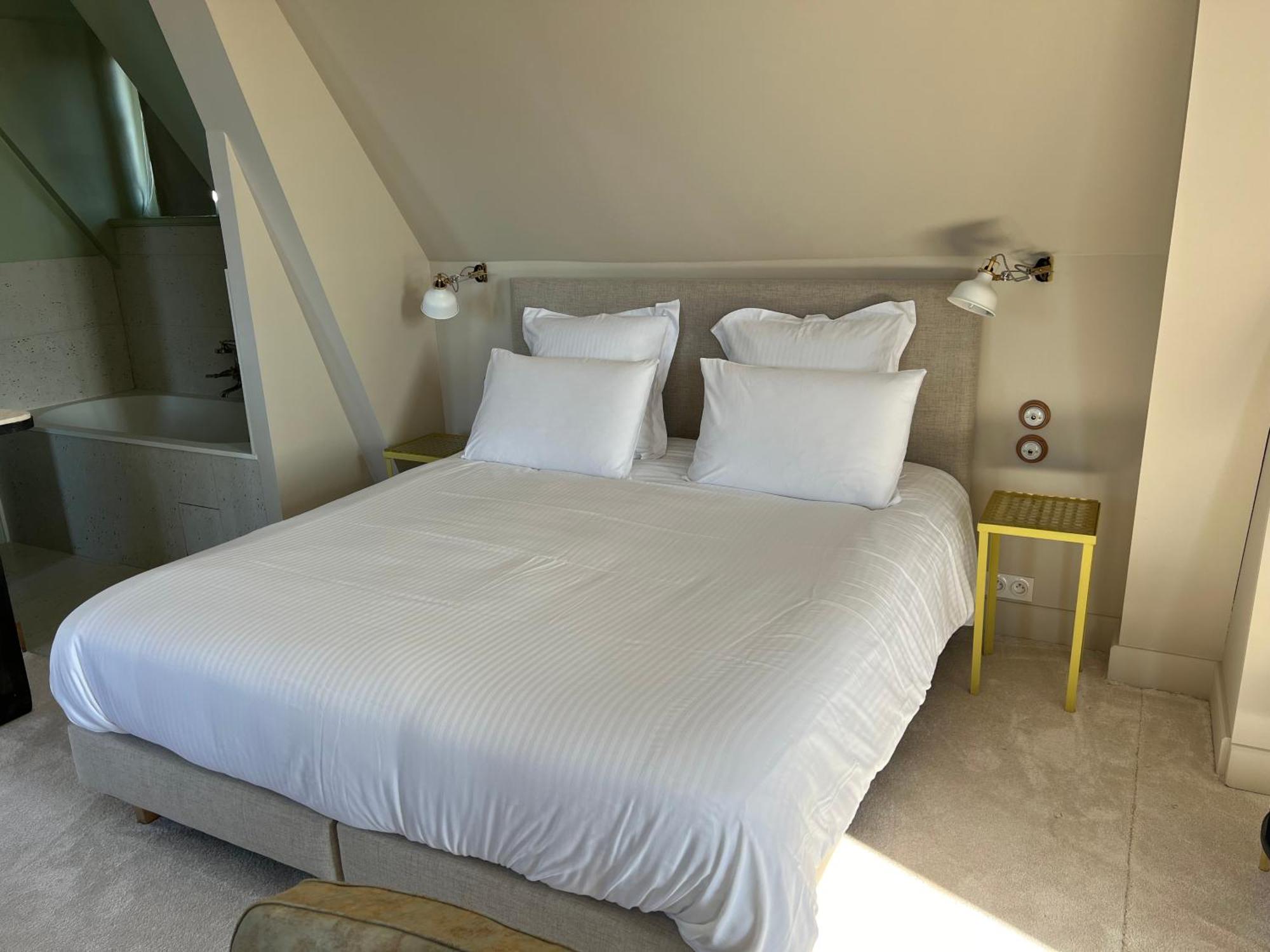 Logis Hotel La Maison A Pan De Bois Vierzon Zewnętrze zdjęcie