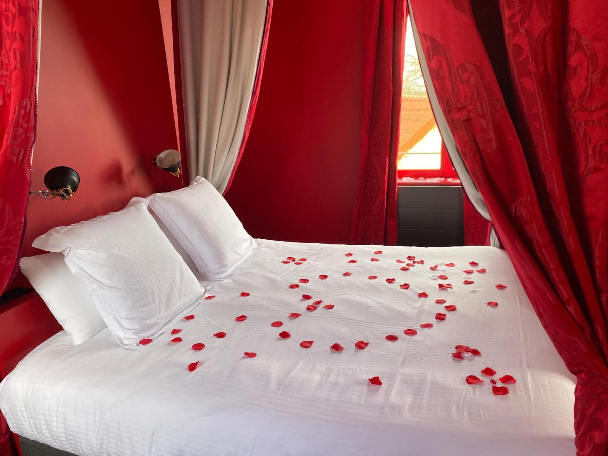 Logis Hotel La Maison A Pan De Bois Vierzon Zewnętrze zdjęcie